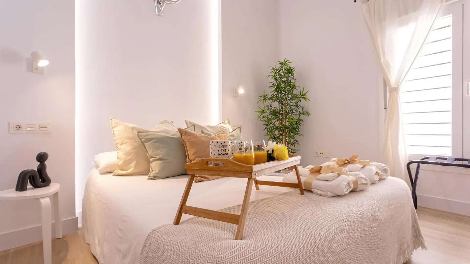 -Malagasunapts- Citycenter Spacious Studio 0*,