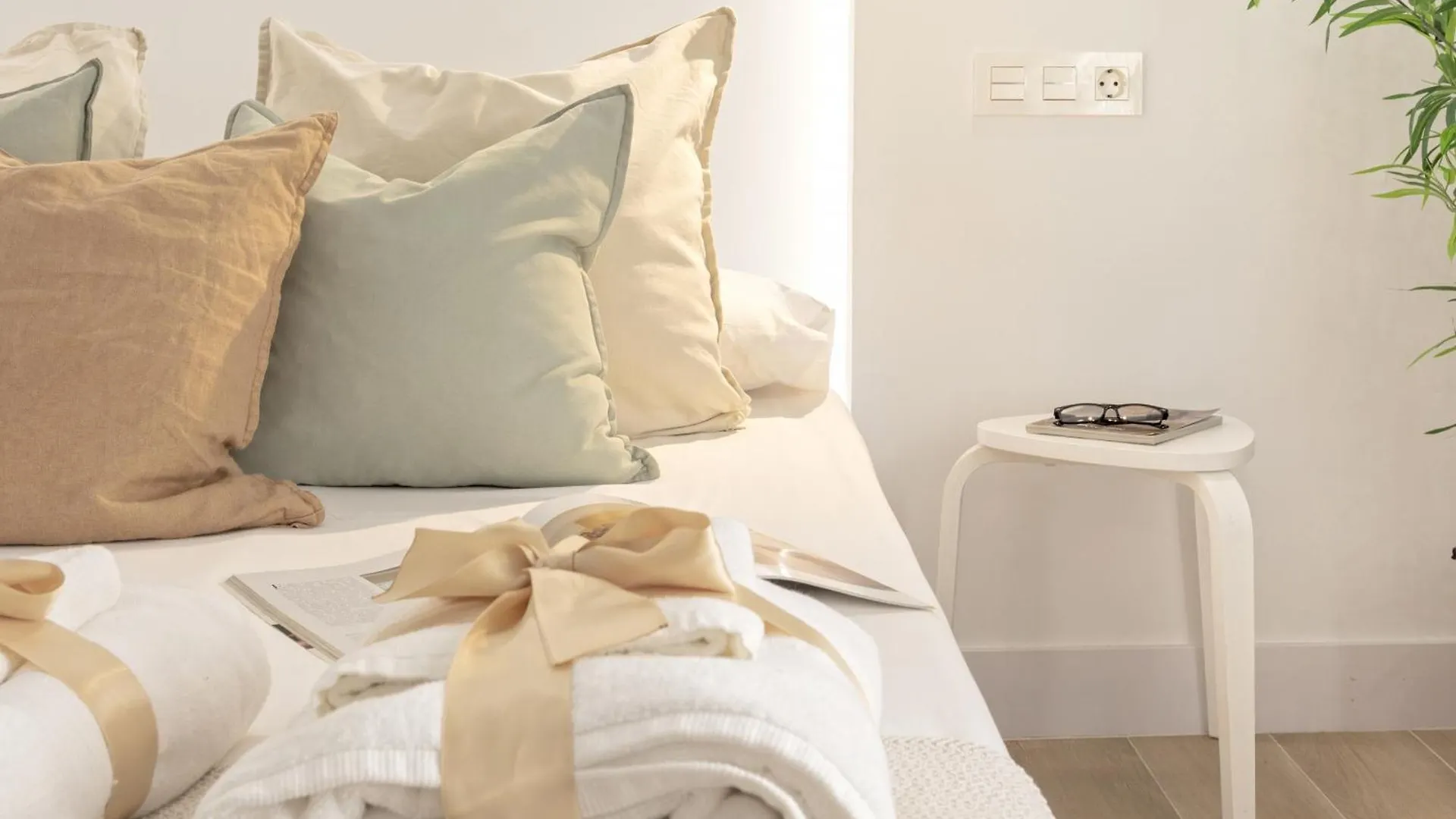 -Malagasunapts- Citycenter Spacious Studio Apartment