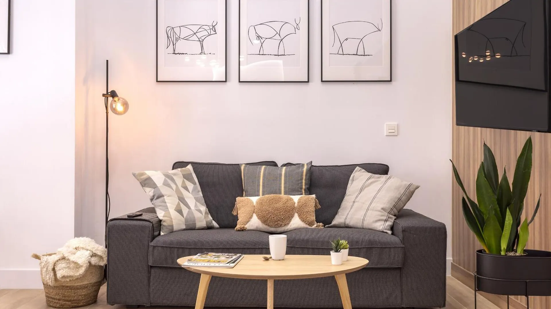 Apartment -Malagasunapts- Citycenter Spacious Studio